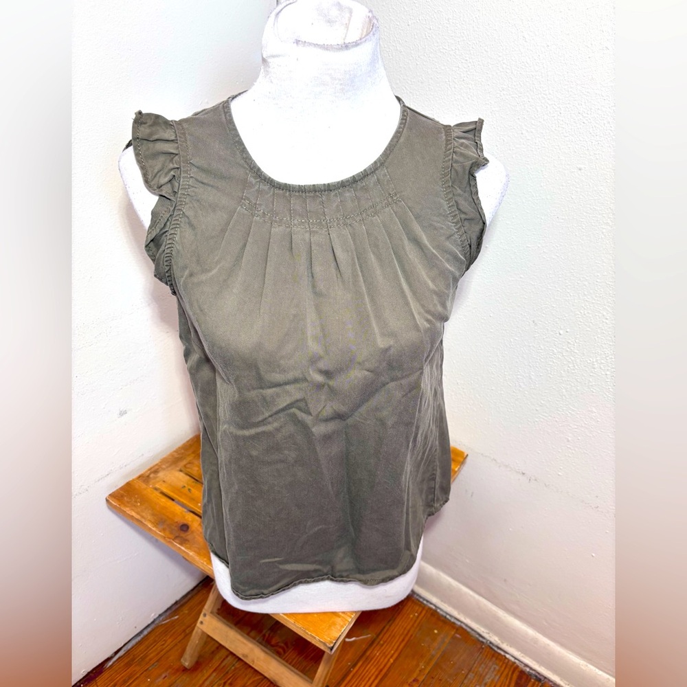 White House Black Market Ruffle Sleeve Blouse